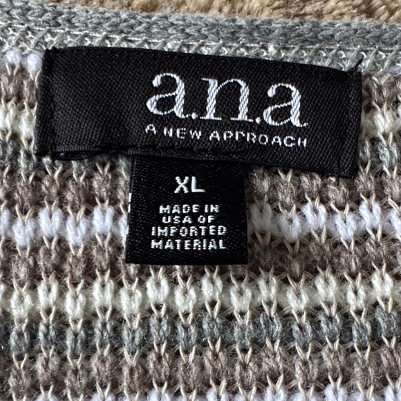 a.n.a Twist Front Knit Sweater – GrayIvory/Taupe Stripe (XL) - Picture 6 of 7